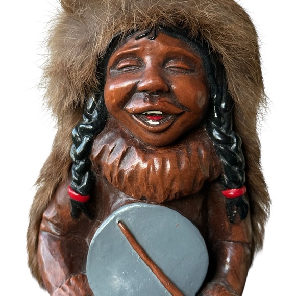 Vintage Kiana Inuit Eskimo Doll Set with Drum & Bow Handcrafted - Picture 3 of 6